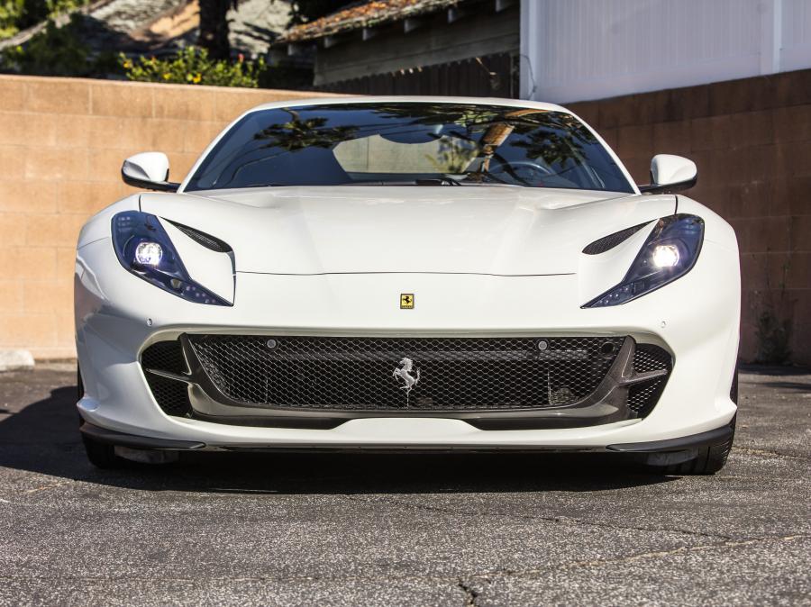 Ferrari 812 Superfast 2017 года  (NA) (фото 22 из 23)